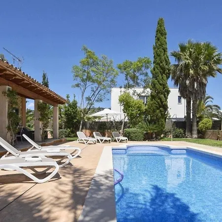 Moderne Mit Privatem Pool In